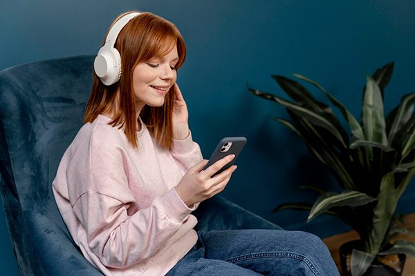 The Profitable Musician Show | Gail Taylor | Kickstarter For Musicians