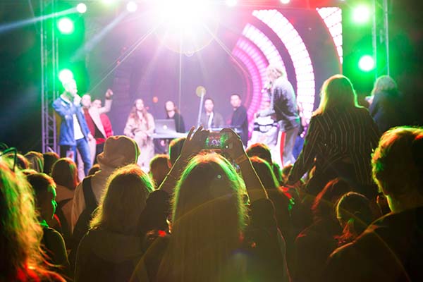 The Profitable Musician | Alvin Rostant | Stage Presence
